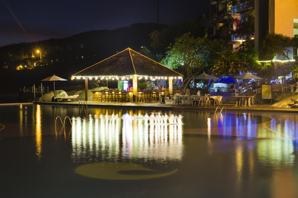 Rock Water Bay Hotel เก้ก่า ภายนอก รูปภาพ