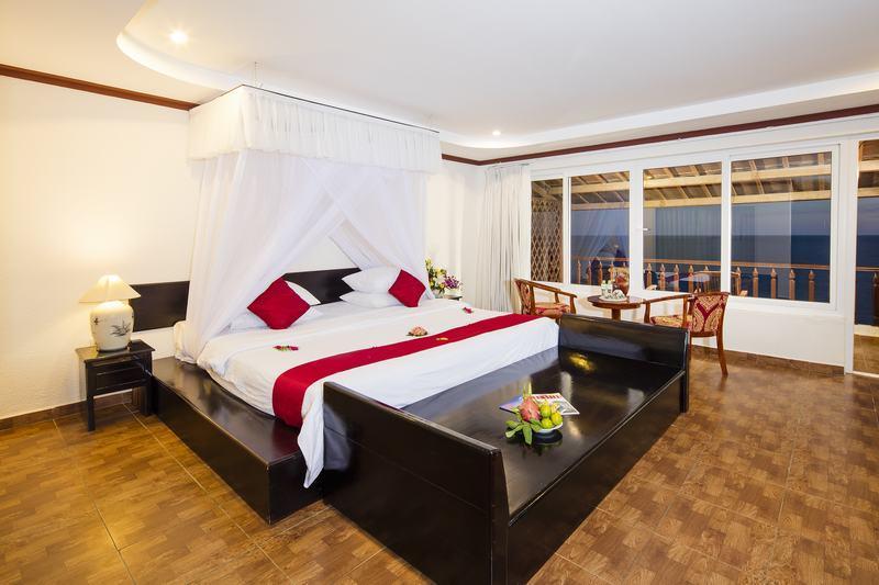 Rock Water Bay Hotel เก้ก่า ภายนอก รูปภาพ