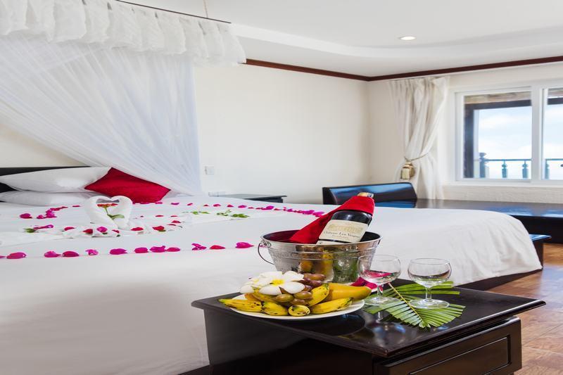 Rock Water Bay Hotel เก้ก่า ภายนอก รูปภาพ
