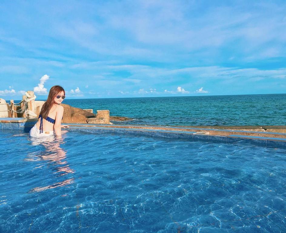 Rock Water Bay Hotel เก้ก่า ภายนอก รูปภาพ