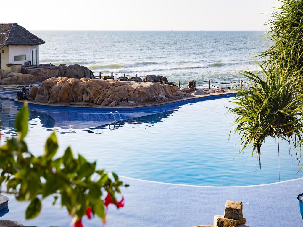 Rock Water Bay Hotel เก้ก่า ภายนอก รูปภาพ