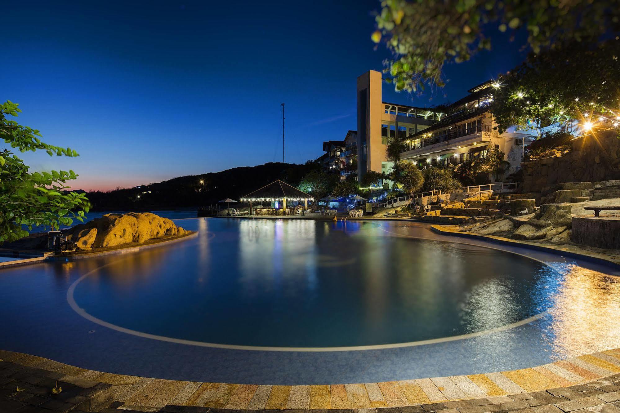 Rock Water Bay Hotel เก้ก่า ภายนอก รูปภาพ